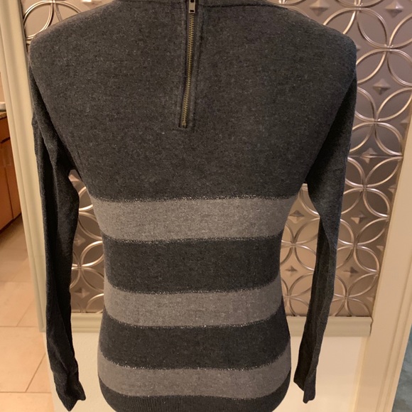 Ann Taylor Loft charcoal and grey knit long sleeve - Picture 3 of 4